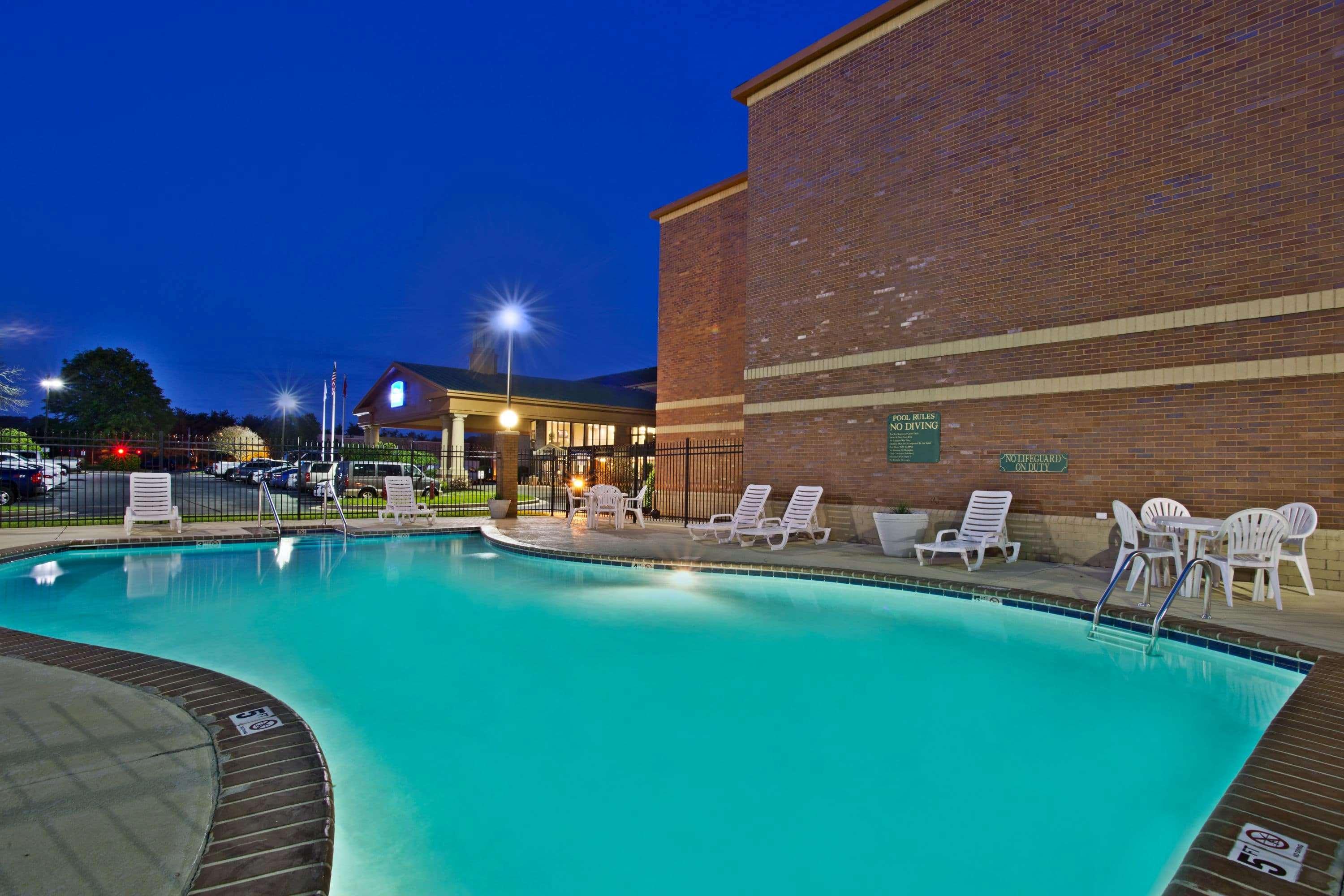 Baymont By Wyndham Knoxville/Cedar Bluff Exterior foto