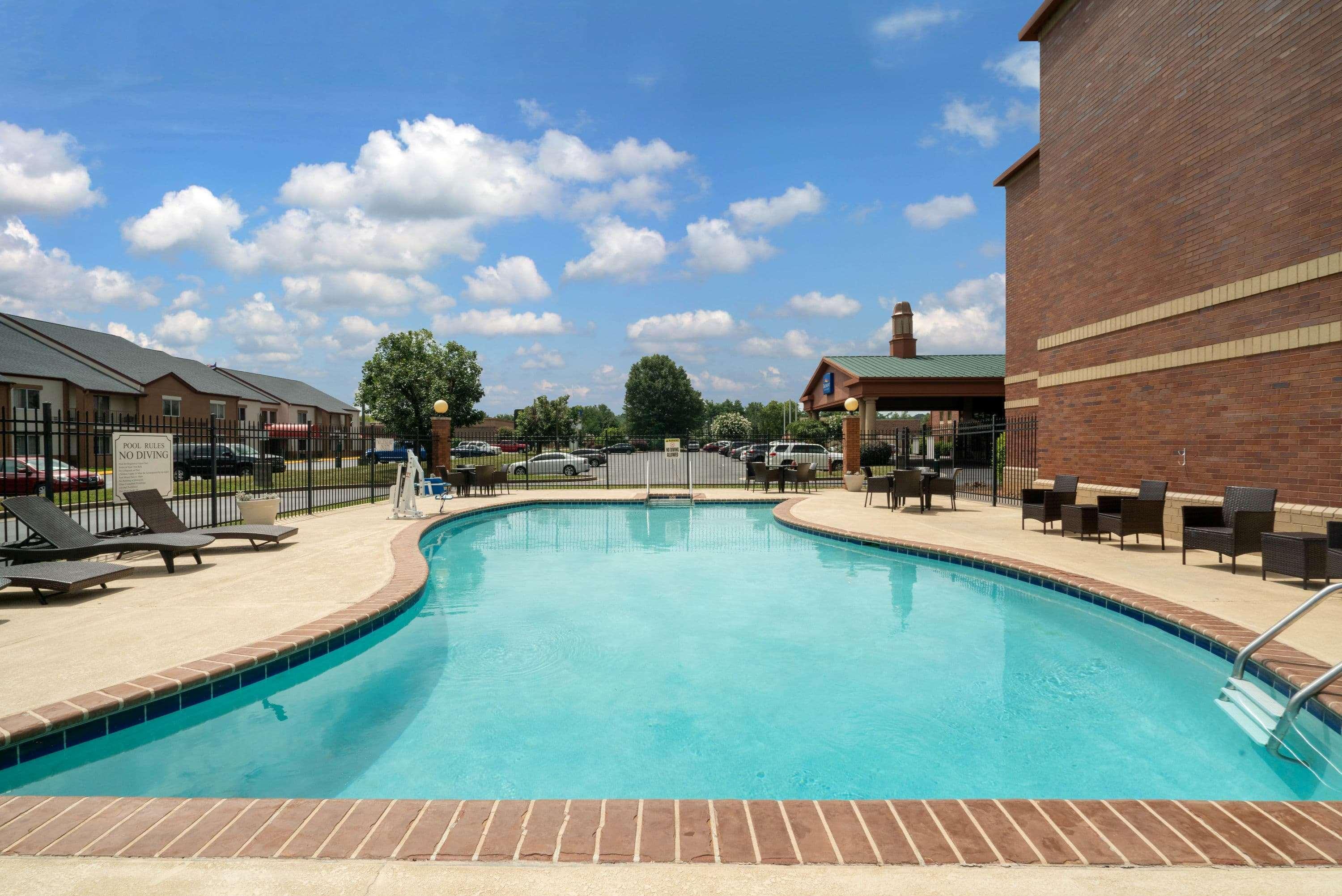 Baymont By Wyndham Knoxville/Cedar Bluff Exterior foto