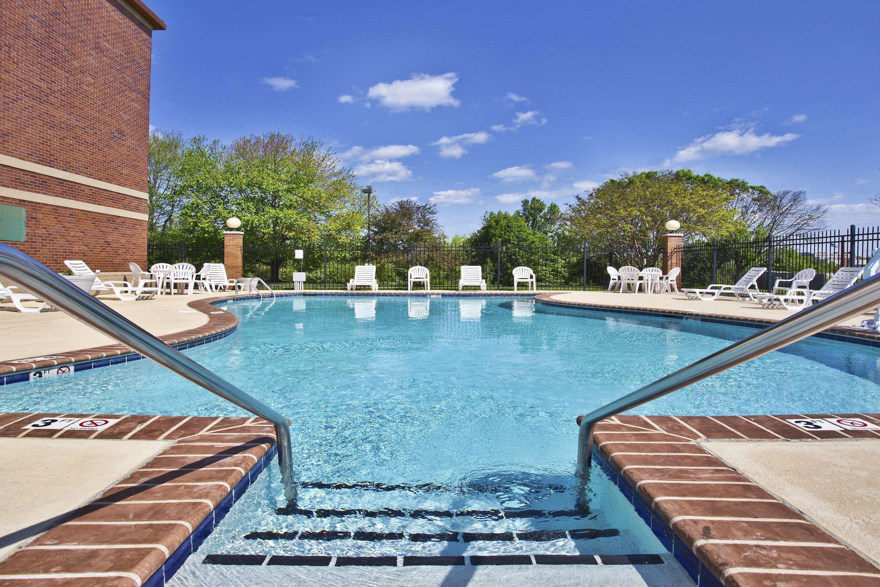 Baymont By Wyndham Knoxville/Cedar Bluff Exterior foto